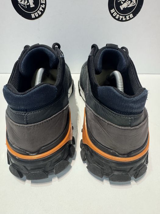 Сникърси HOGAN . Размер 42