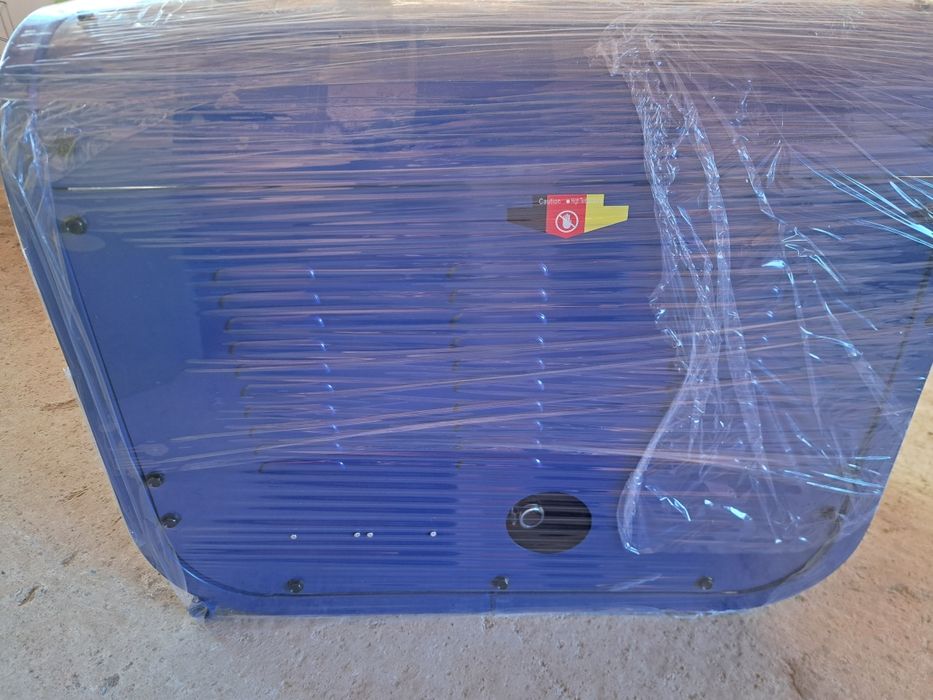 Vând generator și pompa de apa