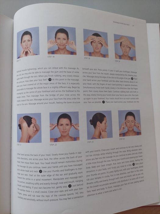 Книга Тибетска релаксация - техники за масаж, йога и медитация