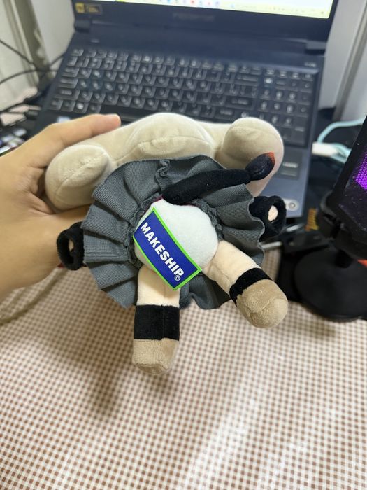Evil Neuro Plush — оригинал Makeship (лимитка 1/10551)