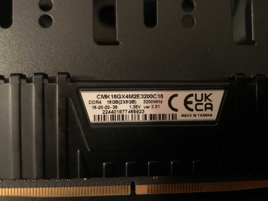 Corsair VENGEANCE LPX 16GB (2x8GB) DDR4 3200MHz