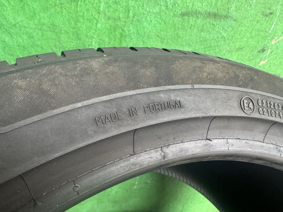 Шины 255/40 R21 102Y Uniroyal из Германии