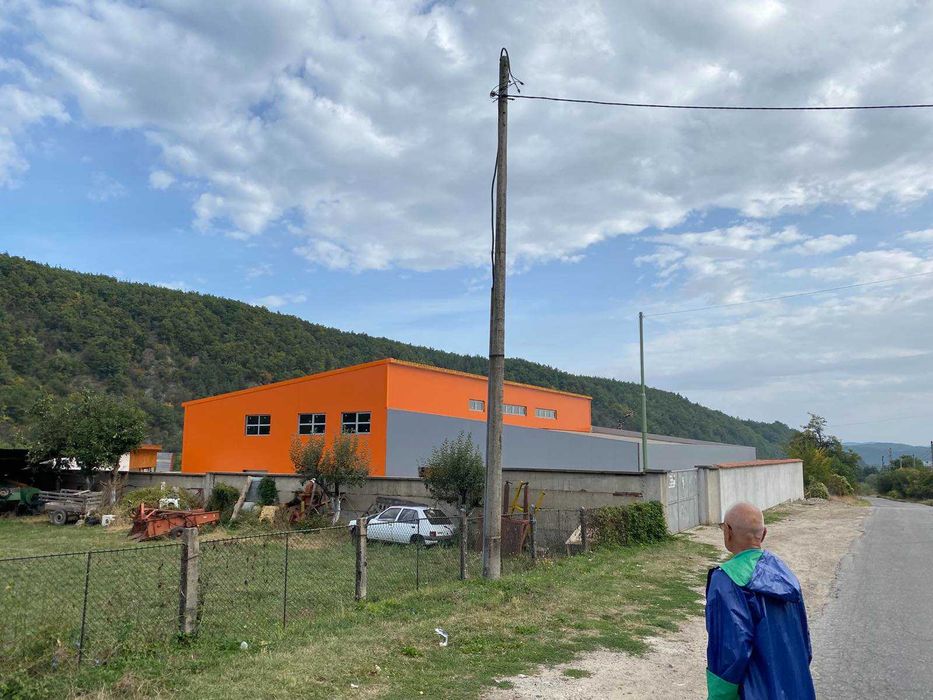 Продава се Парцел в с. Радуил, Област София-област - 1427 кв.м за 701 €/кв.м - Снимка #2