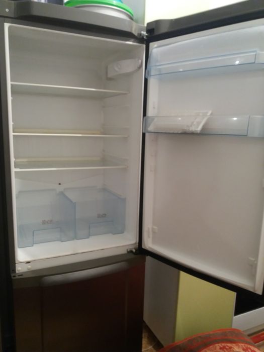 Холодильник сатылады