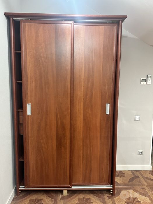 продается шкаф для одежды