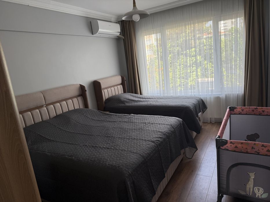 Дава се под наем Четиристаен апартамент в Бургас, Акациите - 130 кв.м за 765 € - Снимка #14