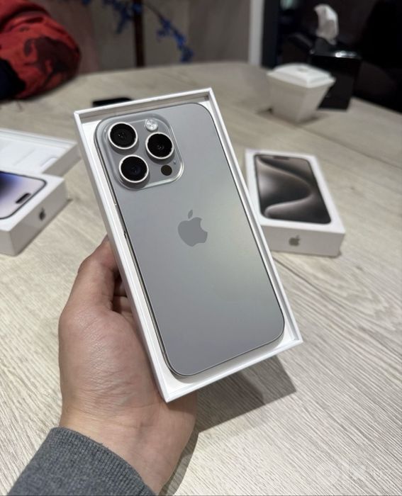 Iphone 15 pro max idel