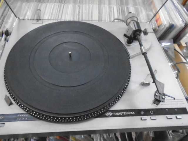 Виниловый  проигрыватель Aria Radiotehnica (СССР)