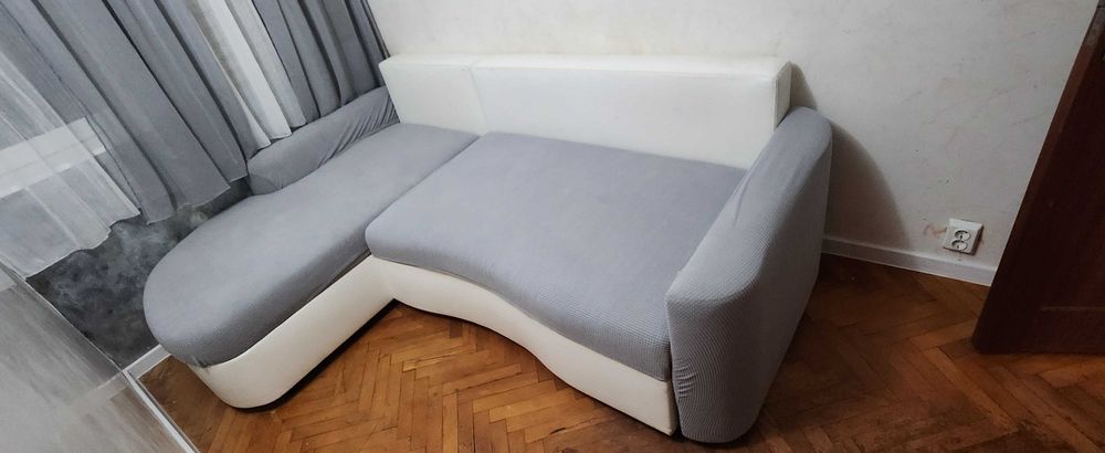 Продавам разтегателен диван