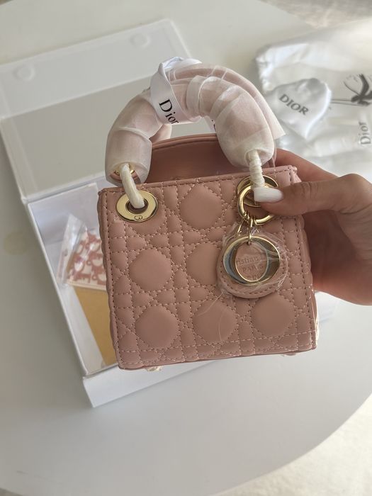 Мини дамска чанта Dior