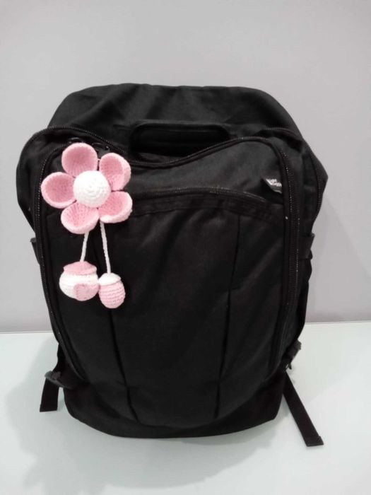 Ръчно изработени аксесоари за раници, чанти и ключове