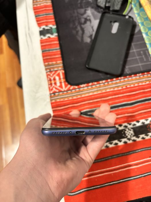 Xiaomi Poco F1 64 gb