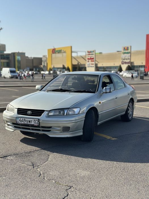 Toyota Camry Gracia