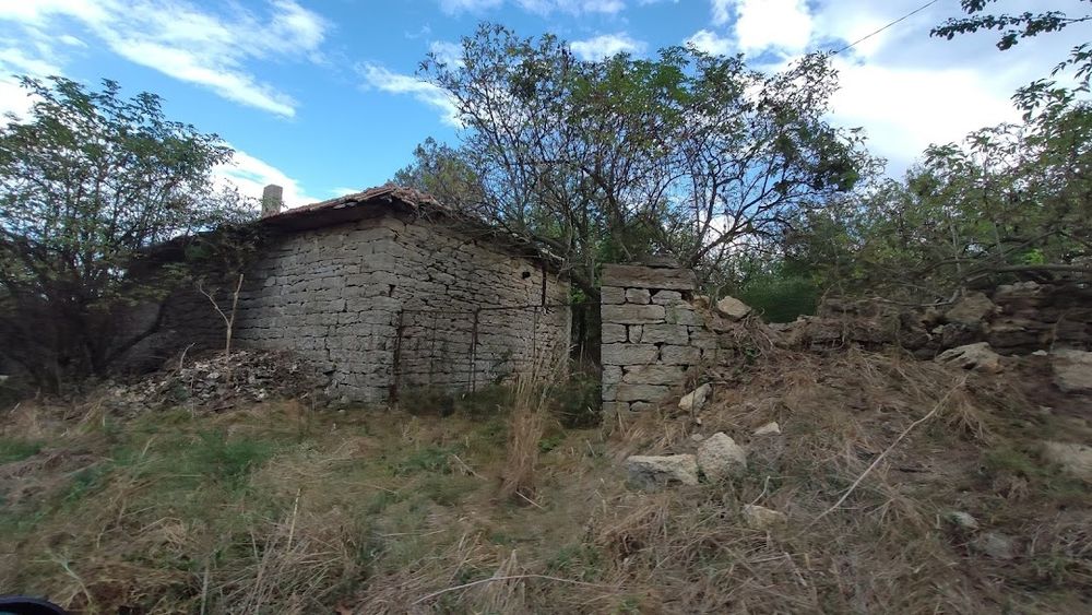 Продава се Парцел в Варна, Цветен квартал - 1482 кв.м за 23 €/кв.м - Снимка #1