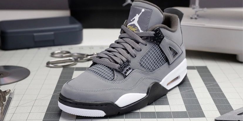 Nike Air Jordan 4 Retro "Frozen Moments"