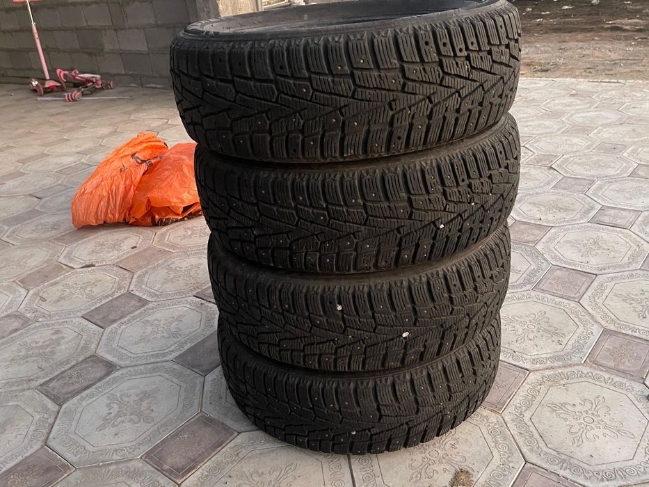 Зимние колеса срочно продам