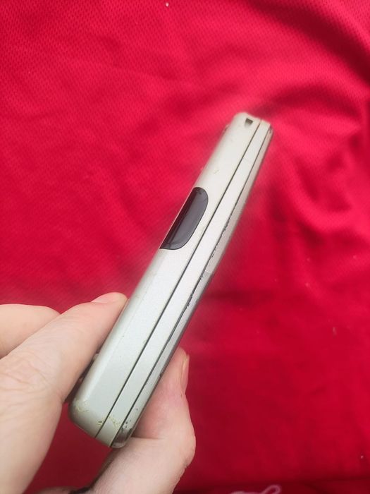 Nokia 9300 Communicator ( unlocked,card)