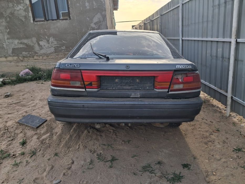 Mazda 626 / обем 2.2