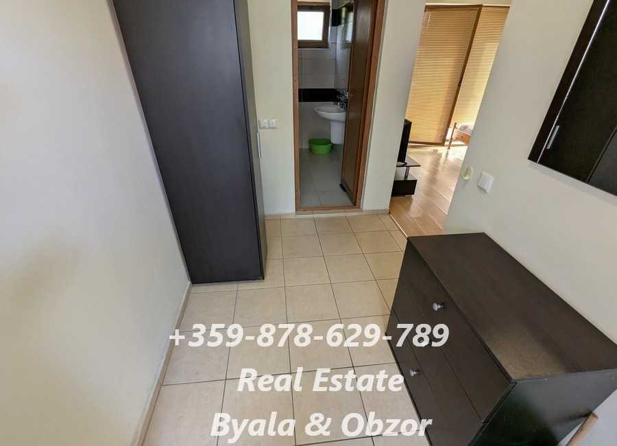 Продава се Едностаен апартамент в Бяла - 48 кв.м за 1084 €/кв.м - Снимка #10