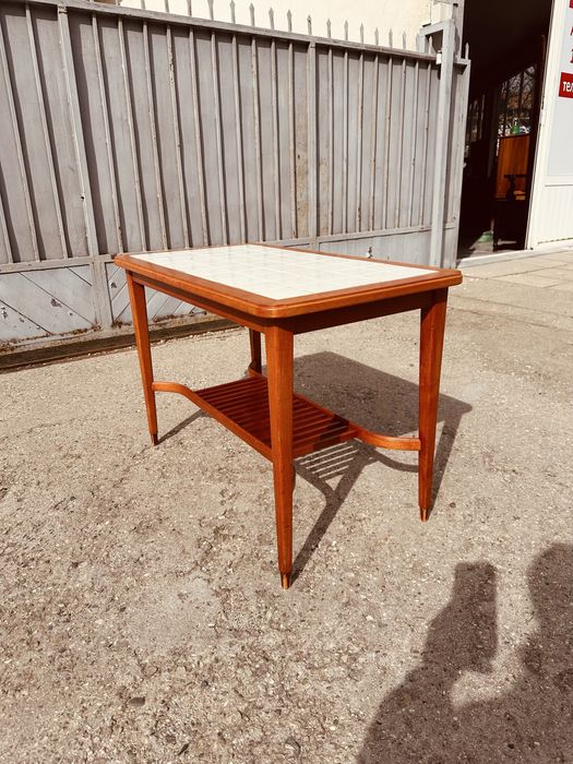 Винтидж холна маса – скандинавски дизайн в стила на Johannes Andersen