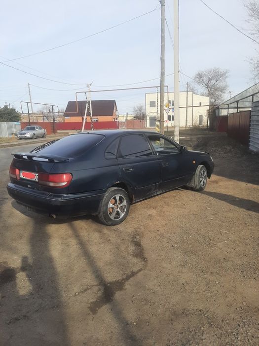 Тойота Карина E 93г/в