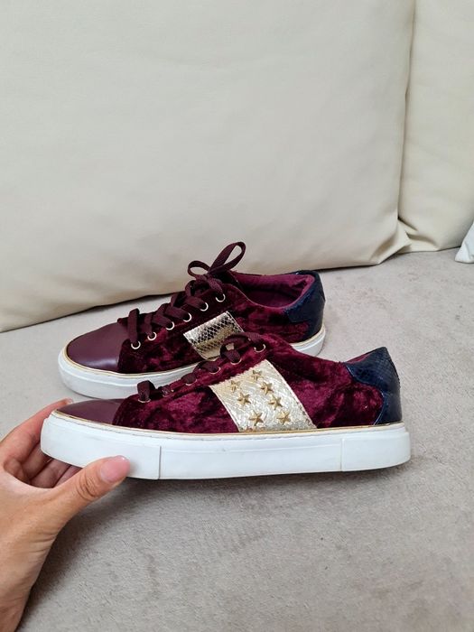 Tenisi guess originali