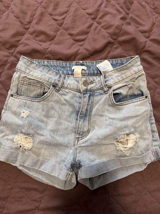 Дрехи по 5-10 лева