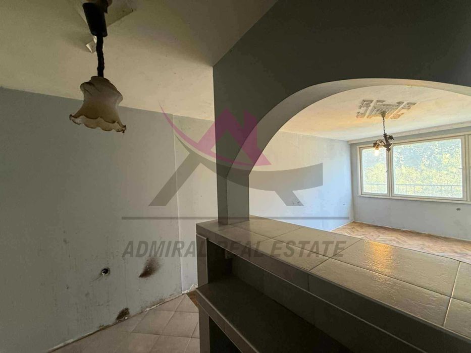 Продава се Тристаен апартамент в Варна, Лятно кино Тракия - 86 кв.м за 2094 €/кв.м - Снимка #2