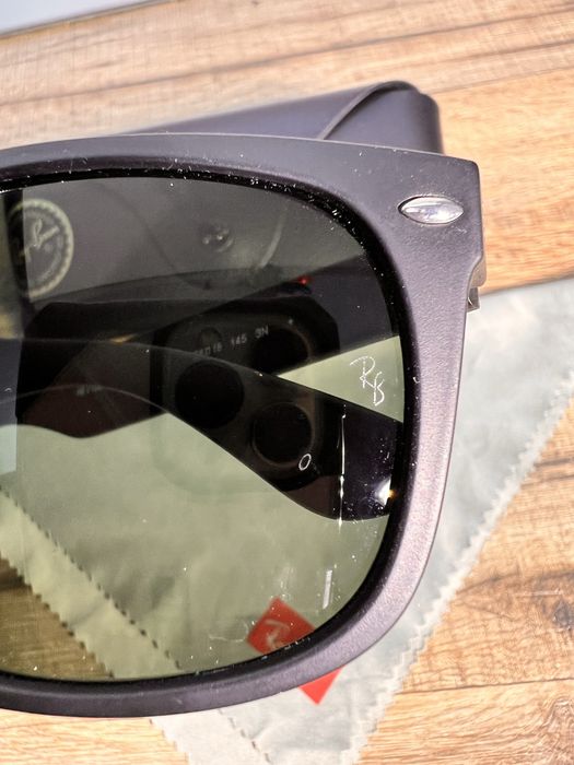 Ray Ban 2132 New Wayfarer
