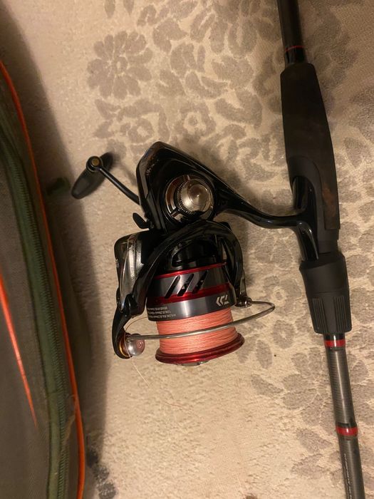 Продам спининг новый