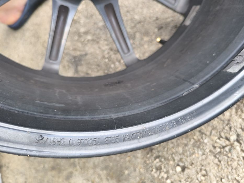 OZ OMNIA 18 цола 5х112 ММ Audi Mercedes Seat Skoda