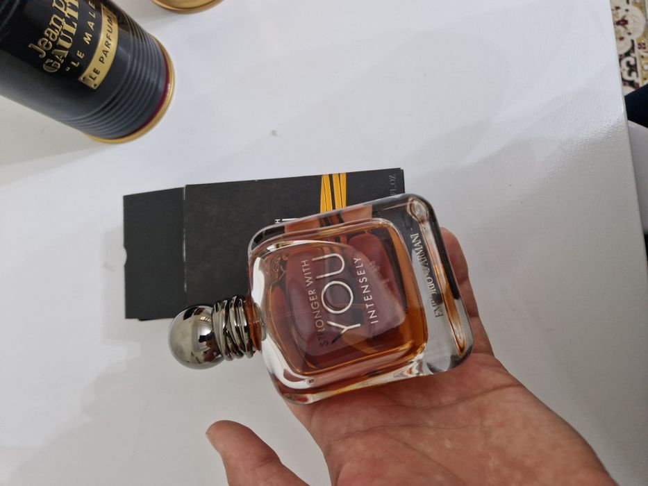 Парфюм Emporio Armani Stronger with You Intensely