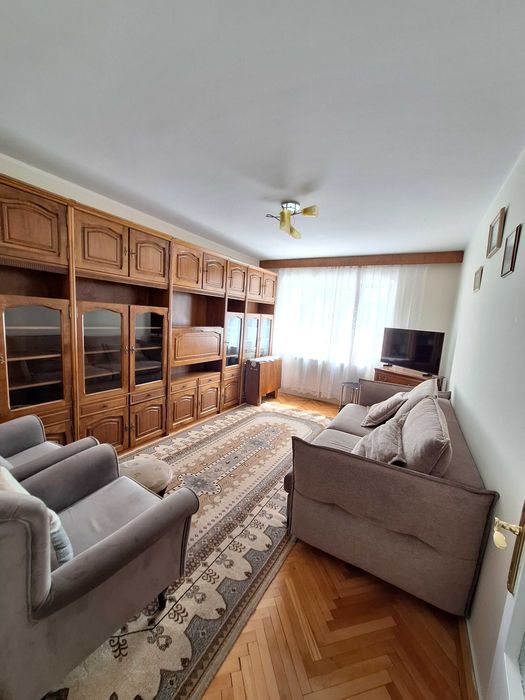 Apartament 3 camere, Rădăuți, lângă Liceul Hurmuzachi,  mobilat, utilat