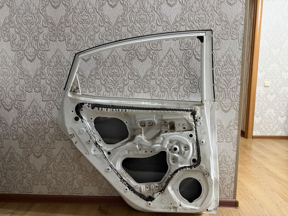 Дверь на KIA Rio 2015