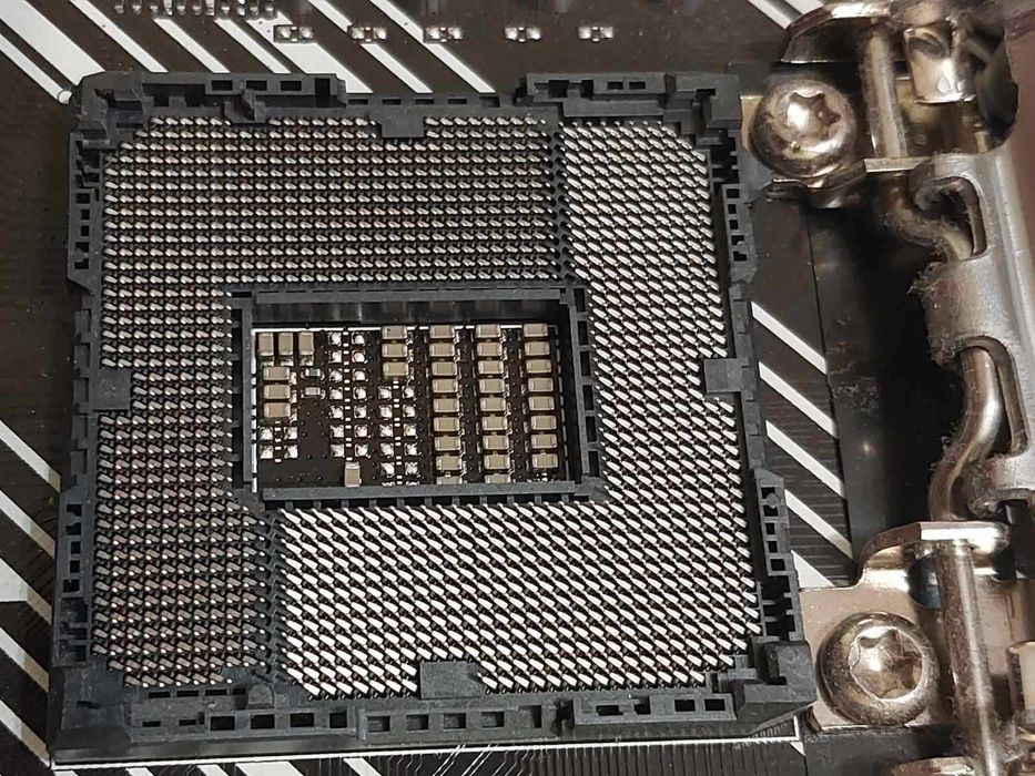 Intel Core i7 10700 + Asus Prime H410M-A