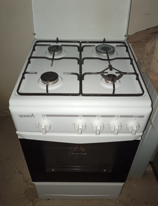 Продам газовую плиту