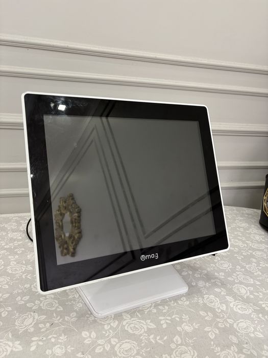 Продам моноблок, денежный ящик, принтер чек