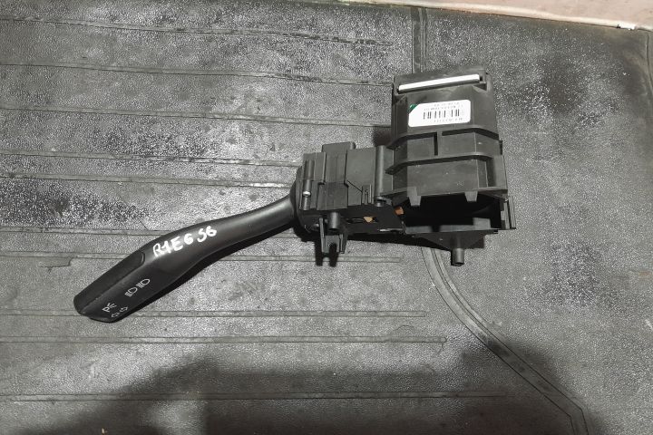 Maneta semnalizare cu tempomat 4E0953513E 4E0953513E Audi A4 B7