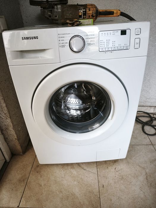 Mașina de spălat rufe Samsung