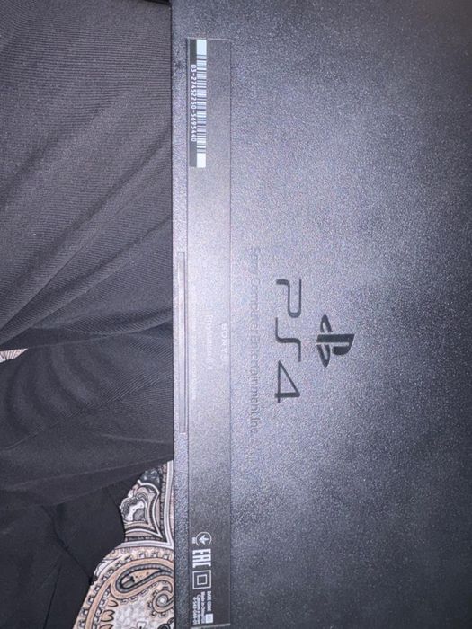 PS4 Fat В идеальнейшем состоянии.