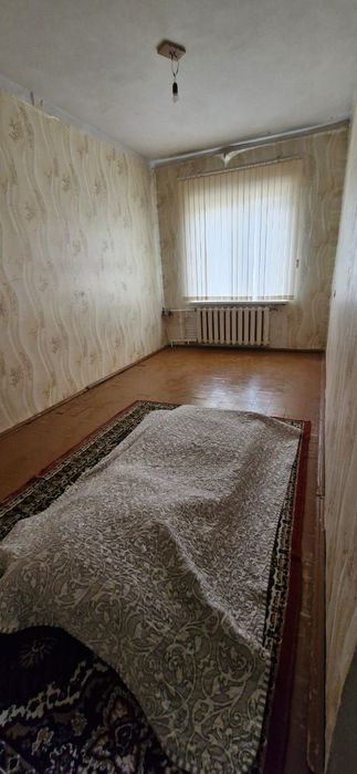 Yunusobod 16kv 4 xonali uy sotiladi