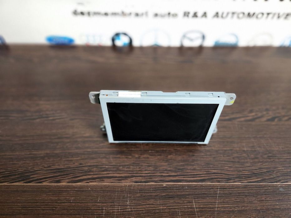 Display Navigatie Audi A5 8T Audi A4 B8 An 2007-2008-2009-2010-2011-2012-2013-2014-2015 Dezmembrez Audi A5 8T 2.7 Tdi Euro 5 Motor CGKA Cutie Automata