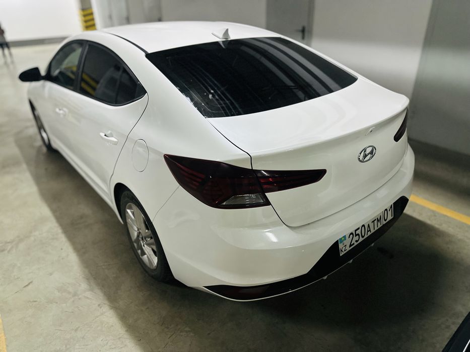 Hyundai elantra AD 2020