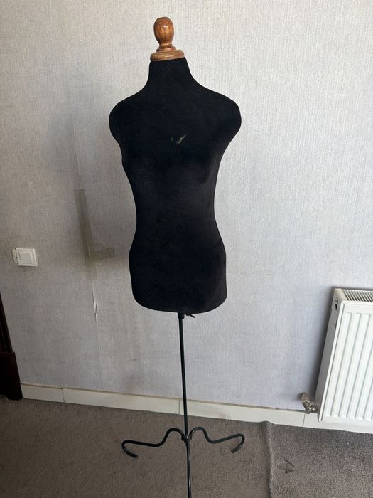 Maniken сотилади  30 та арзон берворилади