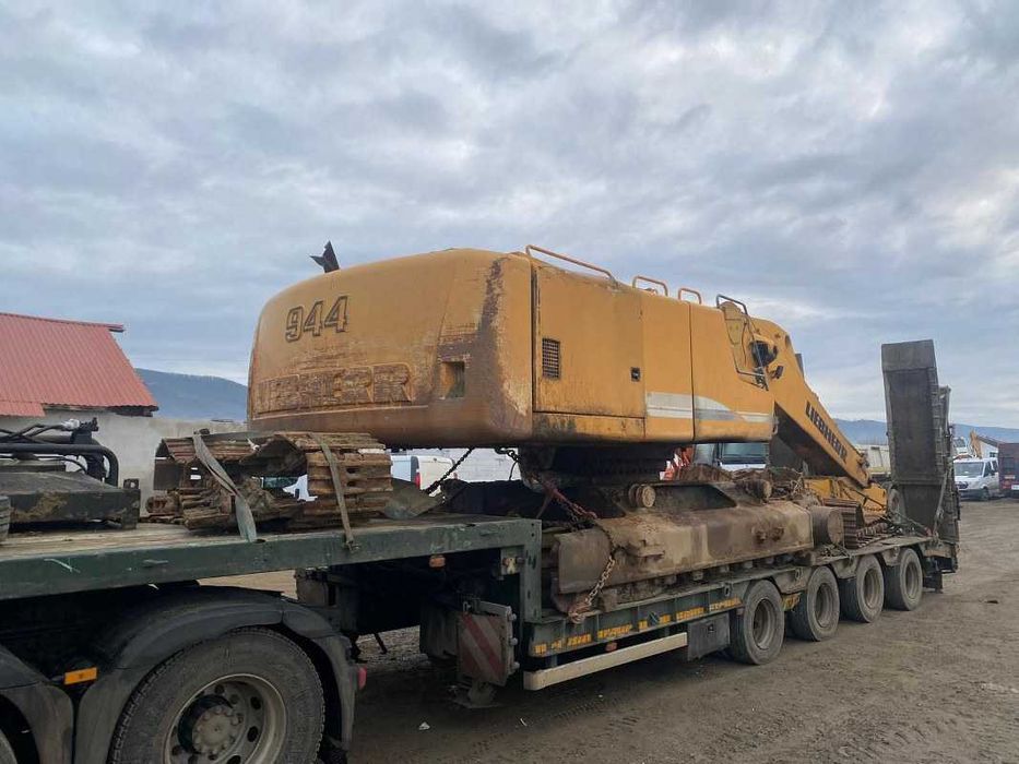 Dezmembrez excavator  senile Liebherr R 944 C-piese de schimb Liebherr