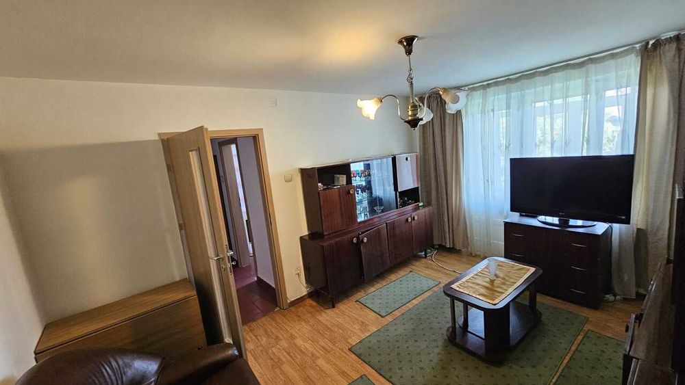 Vand apartament 3 camere - Cina / nord