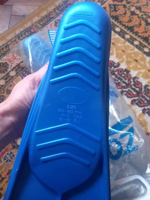 Чисто НОВИ Плавници Zoggs Детски