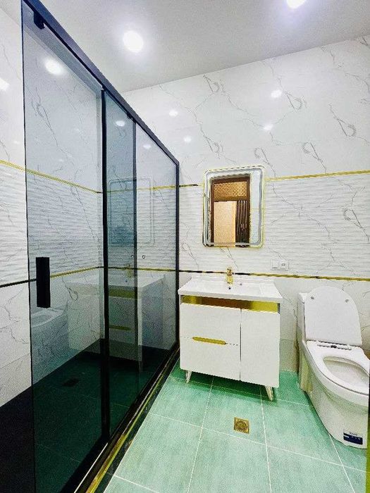 Иззада шунака чиройли уй тоййор кириб яшаса болди сиз кидирган жойдан