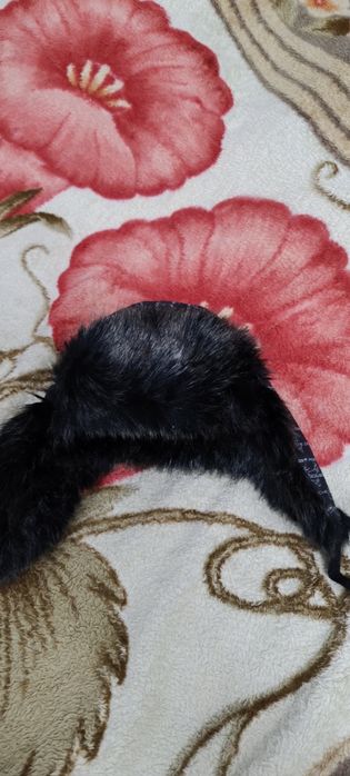 Продам шапки зимние