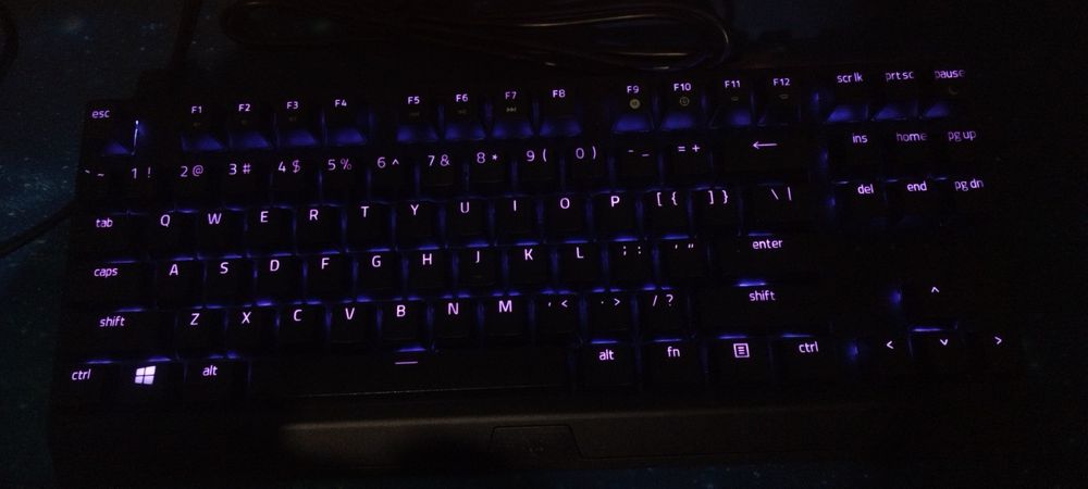 Razer BlackWidow V3 Tenkeyless – Рядко използвана, като нова!